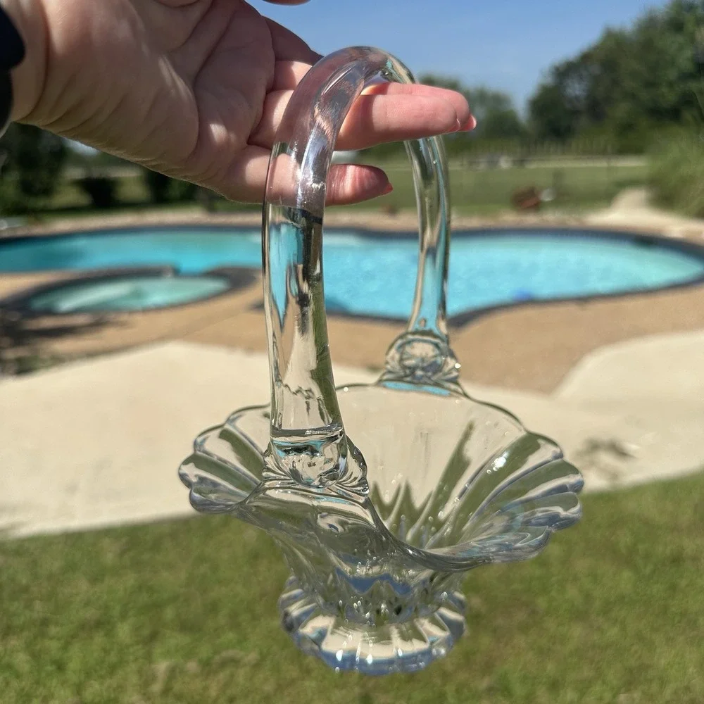 Vintage UV Glow Glass Basket Manganese Uranium Style Ruffled Edge 365 Light